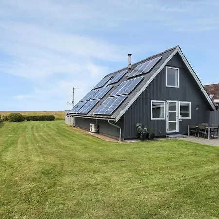 Three-bedroom With Sea View 04 בית נופש Bagenkop