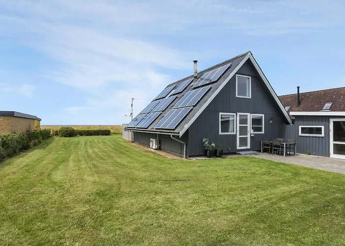 Three-bedroom With Sea View 04 Holiday home Bagenkop